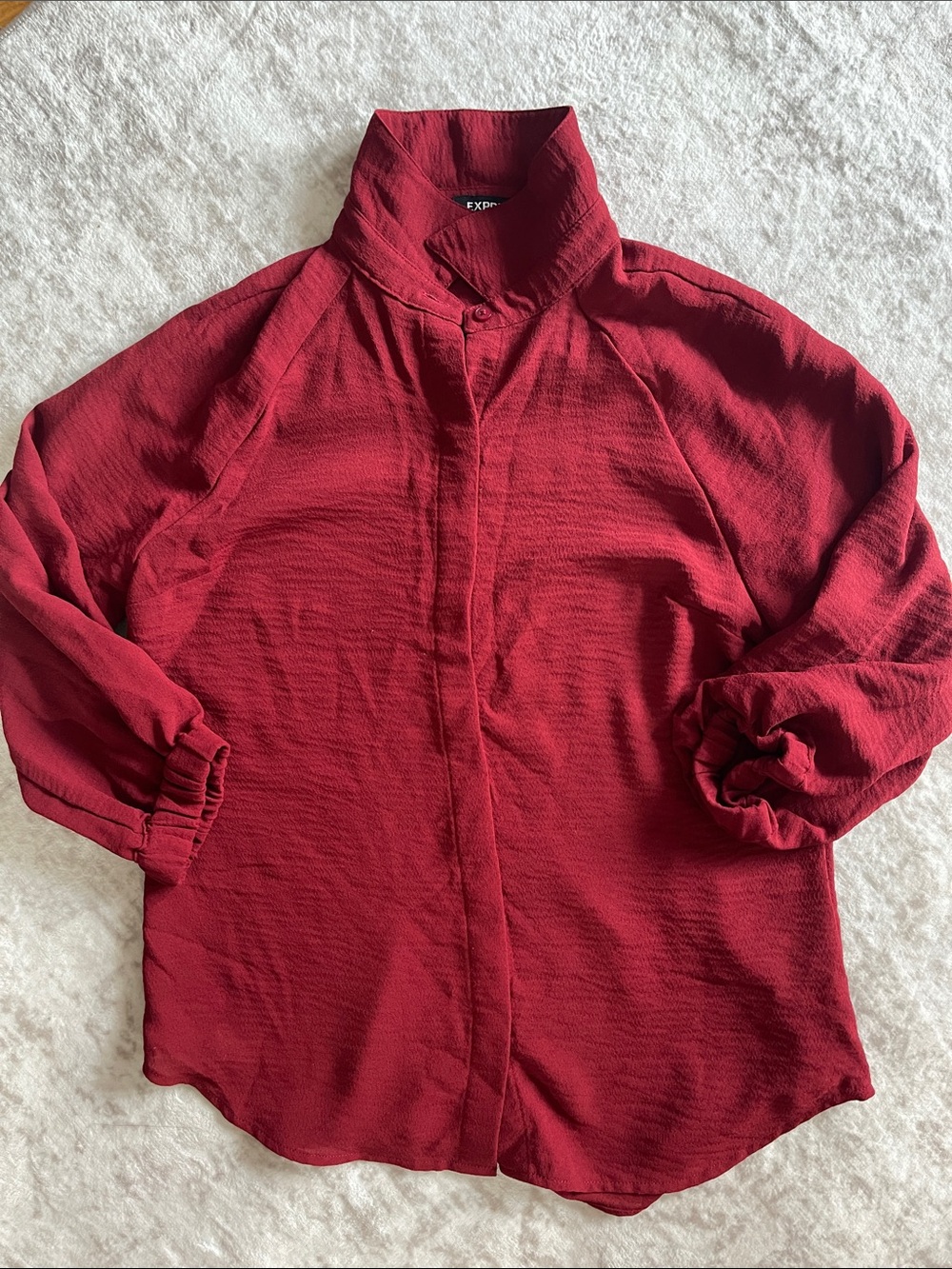 Women’s Red Button-Front Long Sleeve Shirt